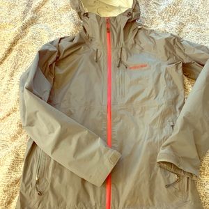 Patagonia spring raincoat